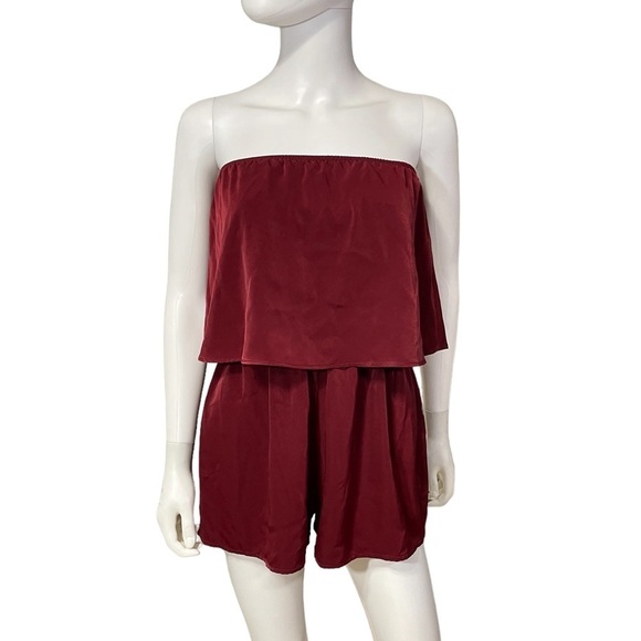 Silence and Noise Red Strapless Romper - Picture 2 of 7